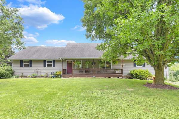 5.15 Acres of Land with Home for Sale in Somerset, Ohio
