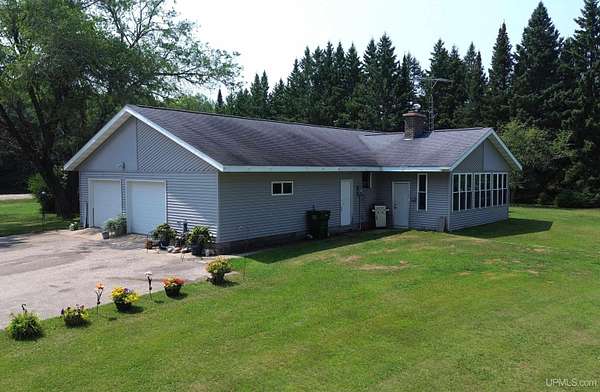 10 Acres of Recreational Land with Home for Sale in Manistique, Michigan