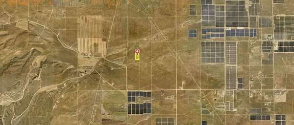 5 Acres of Land for Sale in Lancaster, California