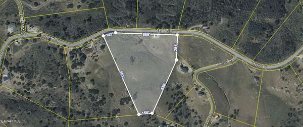 11 Acres of Land for Sale in Tehachapi, California