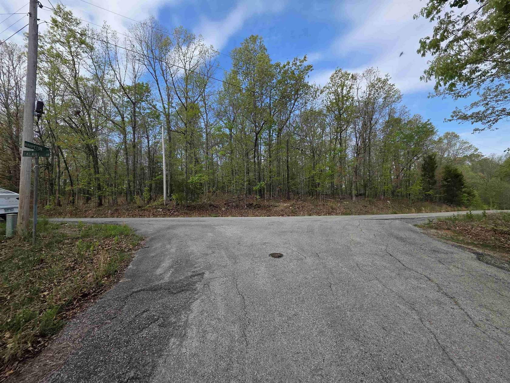 0.25 Acres of Residential Land for Sale in Cherokee Village, Arkansas