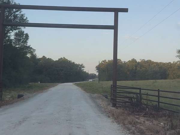10.1 Acres of Land for Sale in Teague, Texas