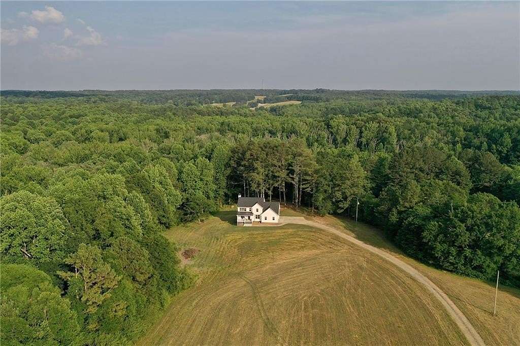 10.3 Acres of Land with Home for Sale in Chattahoochee Hills, Georgia