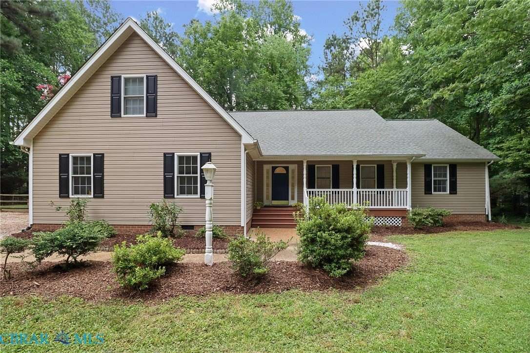 5.16 Acres of Land with Home for Sale in Mathews, Virginia