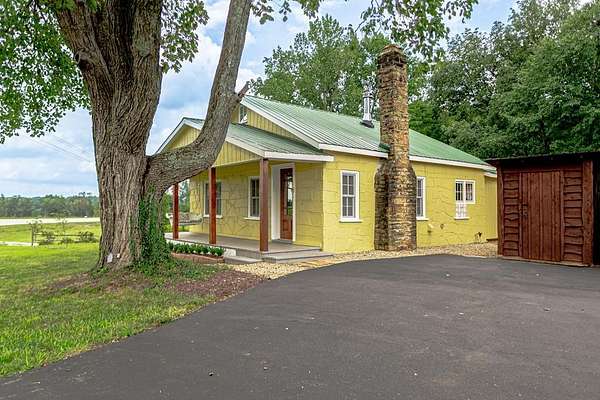 3 Acres of Land with Home for Sale in Allons, Tennessee