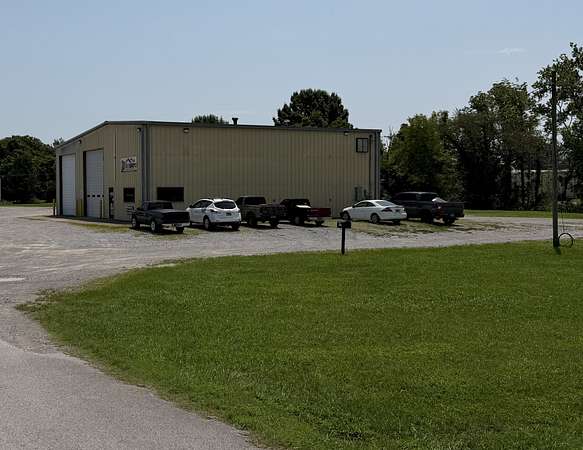 3 Acres of Improved Mixed-Use Land for Sale in Pulaski, Tennessee