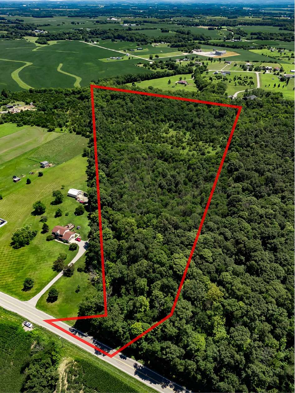 27.8 Acres of Recreational Land for Sale in Leesburg, Ohio