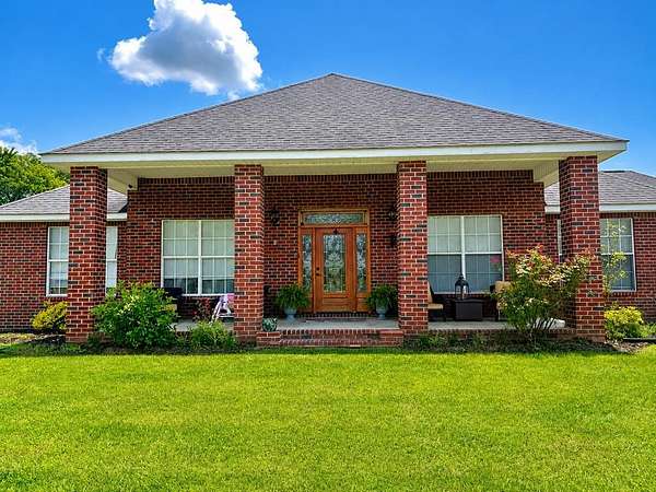 6.5 Acres of Land with Home for Sale in Picayune, Mississippi