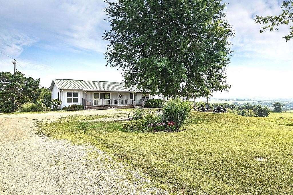 22.2 Acres of Agricultural Land with Home for Sale in Hanover, Illinois