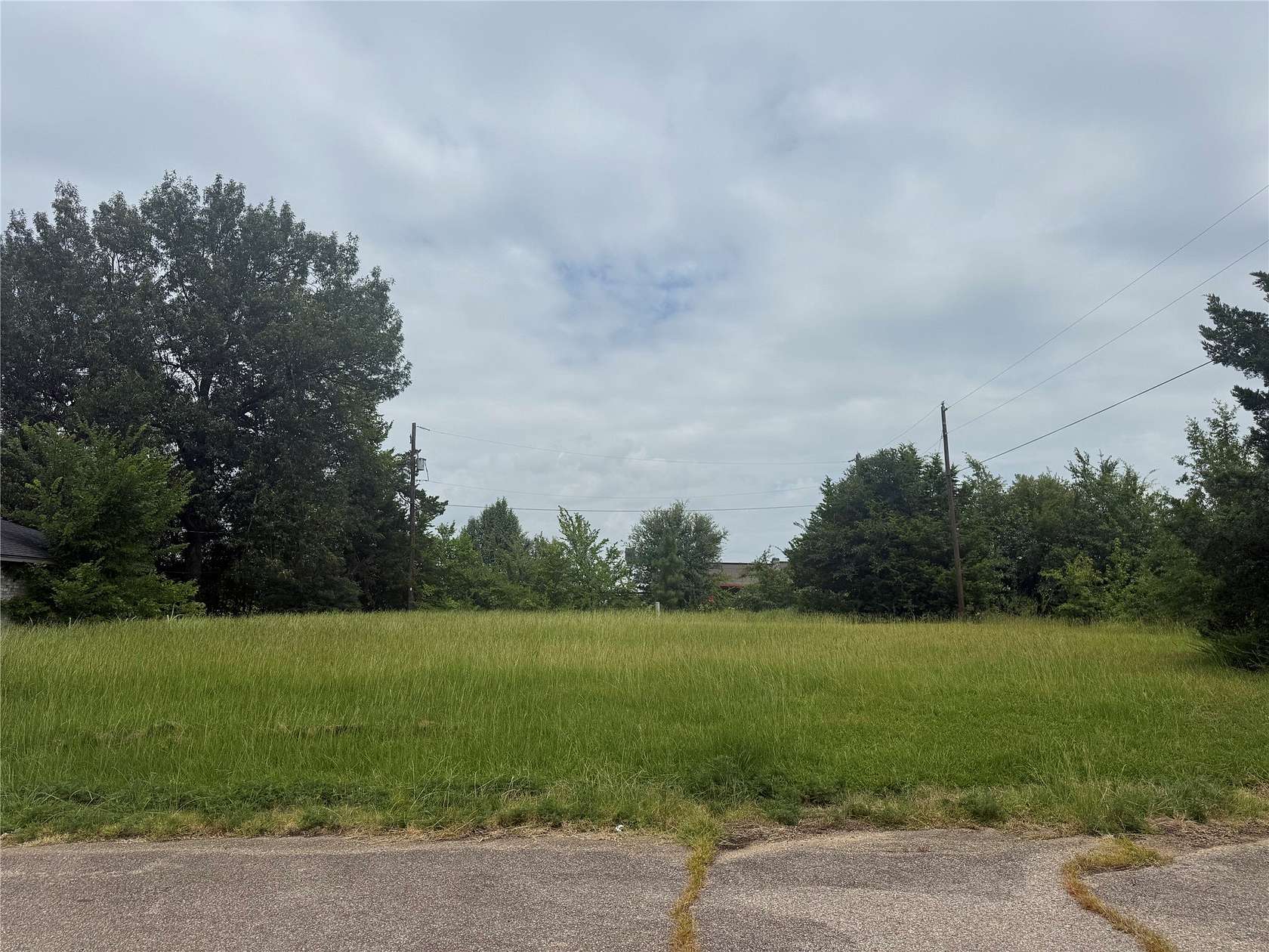 0.21 Acres of Residential Land for Sale in Paris, Texas