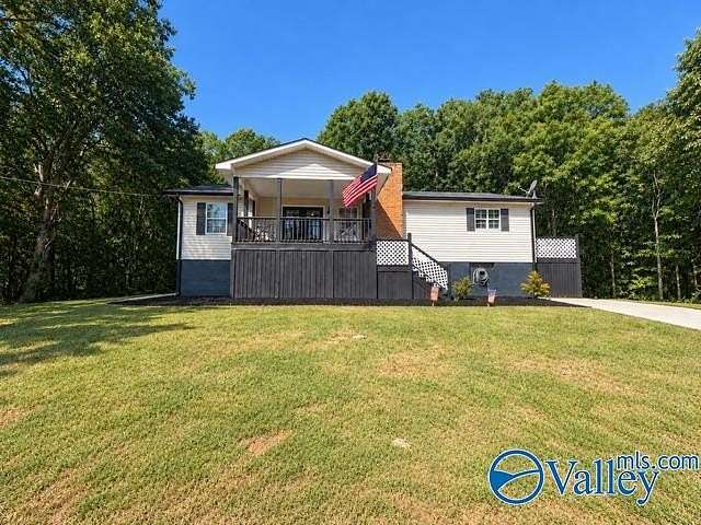 1.9 Acres of Land with Home for Sale in New Hope, Alabama