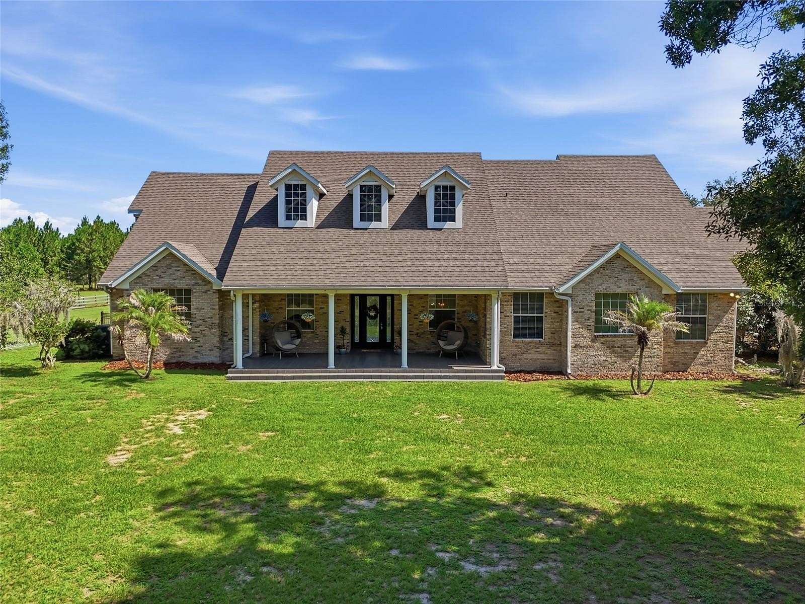 18.5 Acres of Land with Home for Sale in Astatula, Florida