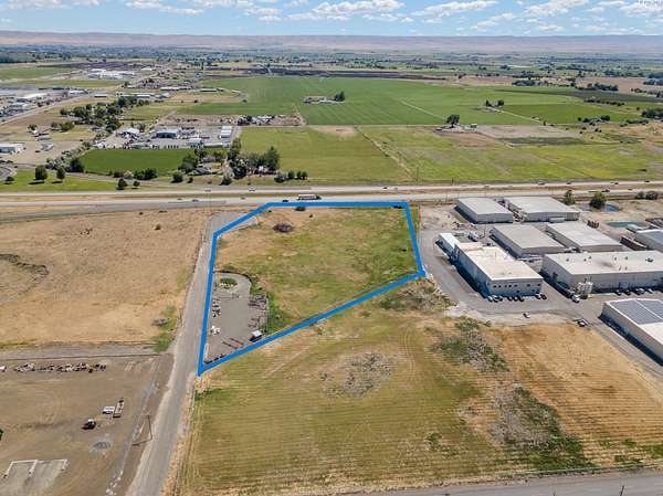 6.6 Acres of Commercial Land for Sale in Sunnyside, Washington