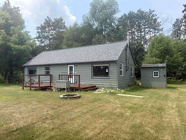 1.5 Acres of Land with Home for Sale in Arena, Wisconsin