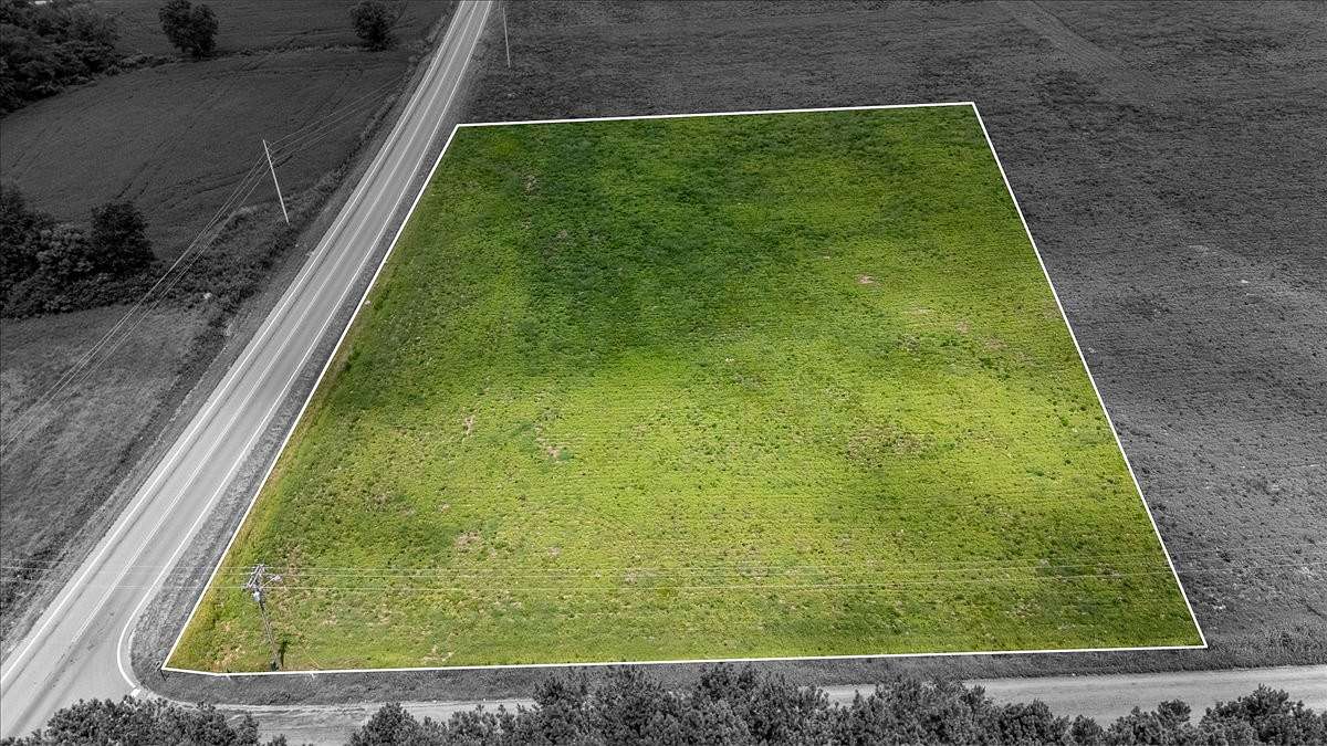 2.65 Acres of Residential Land for Sale in Leoma, Tennessee
