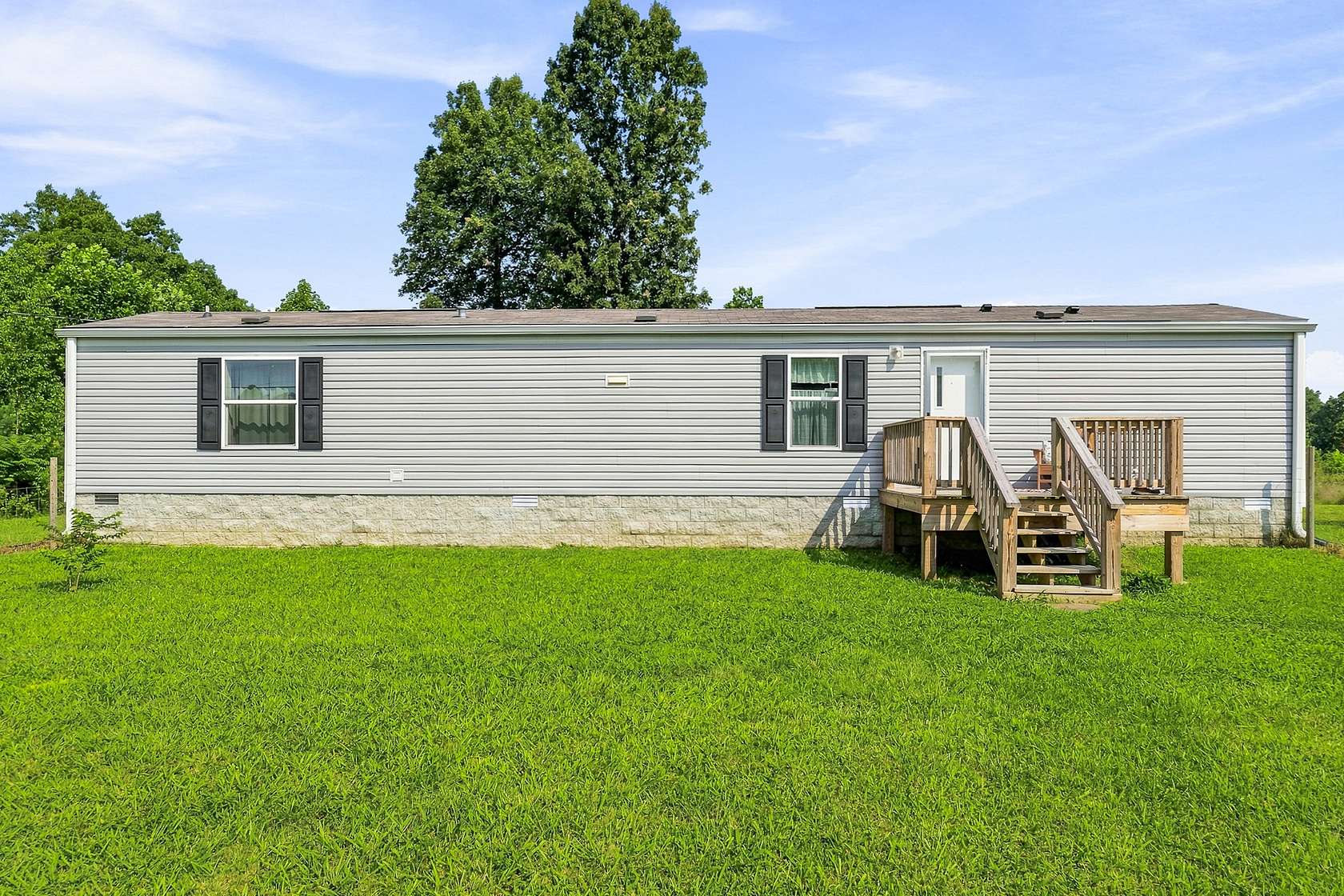 4 Acres of Land with Home for Sale in Sparta, Tennessee