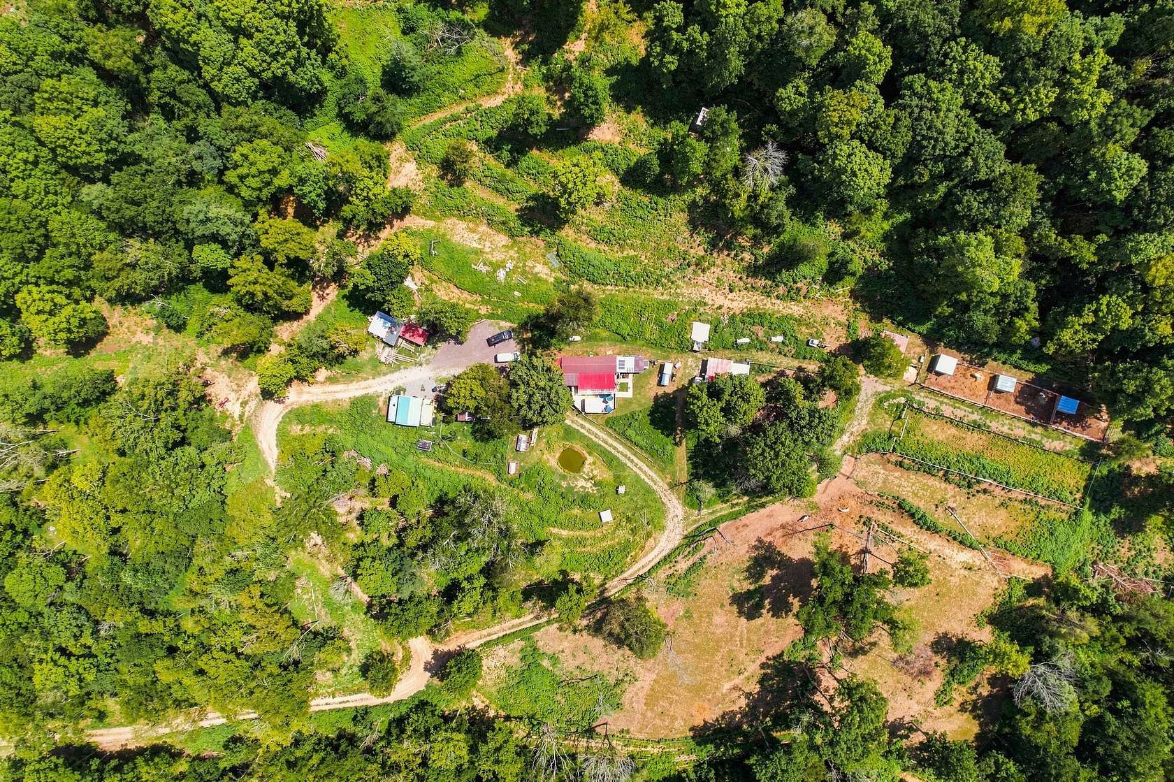 82.6 Acres of Land for Sale in Hartsville, Tennessee
