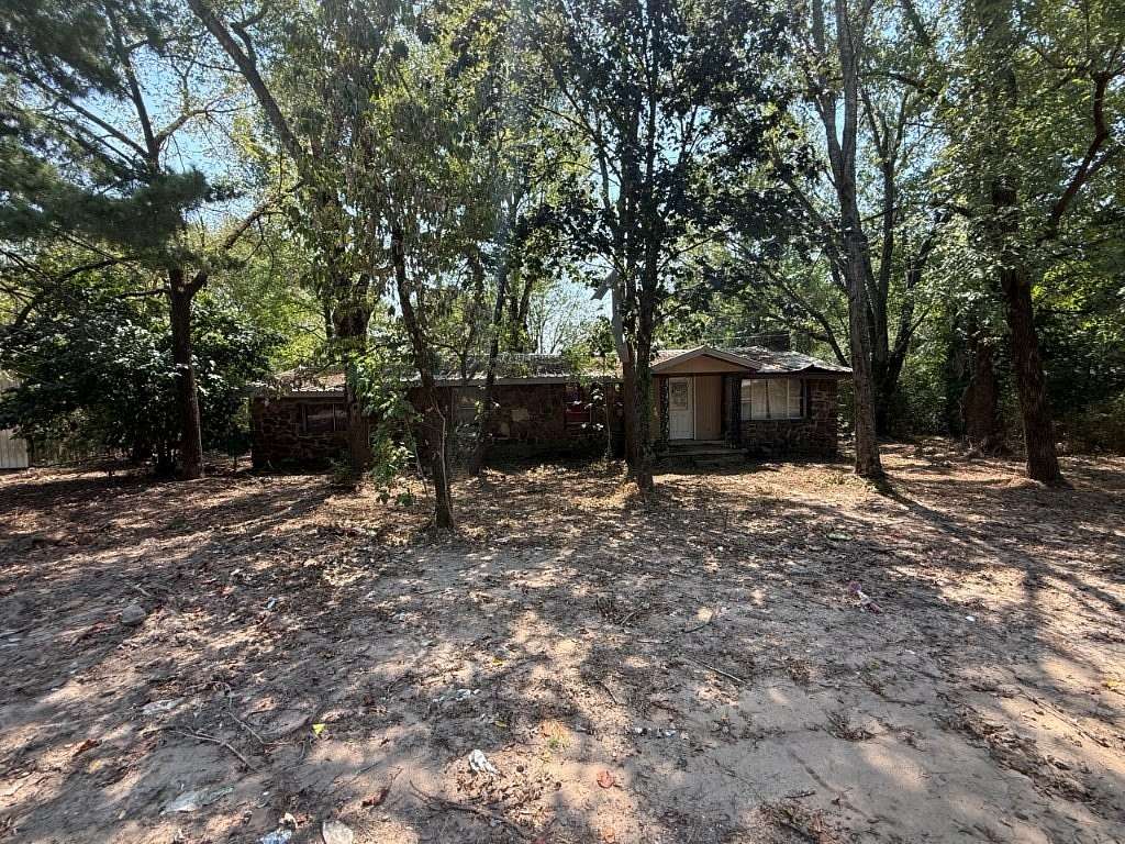 2 Acres of Improved Residential Land for Sale in Mountainburg, Arkansas