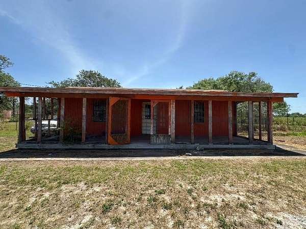 2 Acres of Improved Mixed-Use Land for Sale in Alice, Texas