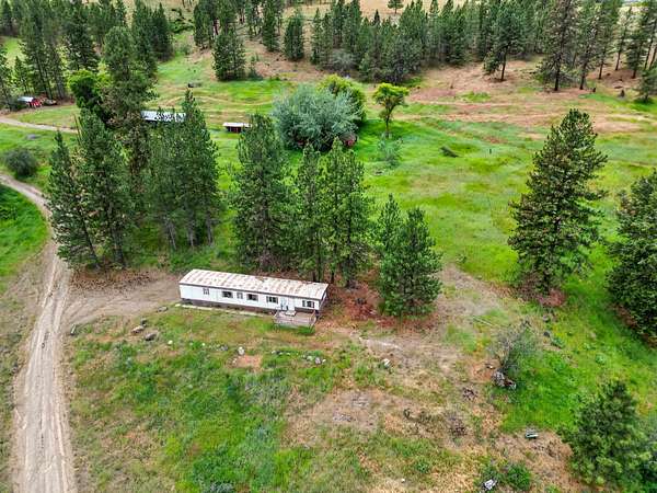 11.6 Acres of Land for Sale in Nine Mile Falls, Washington