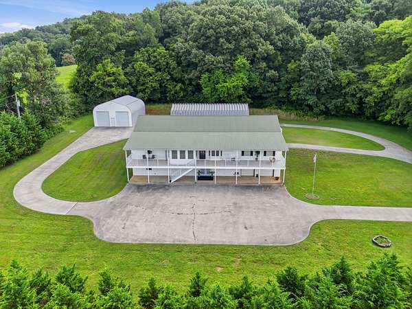 20 Acres of Land with Home for Sale in Sweetwater, Tennessee