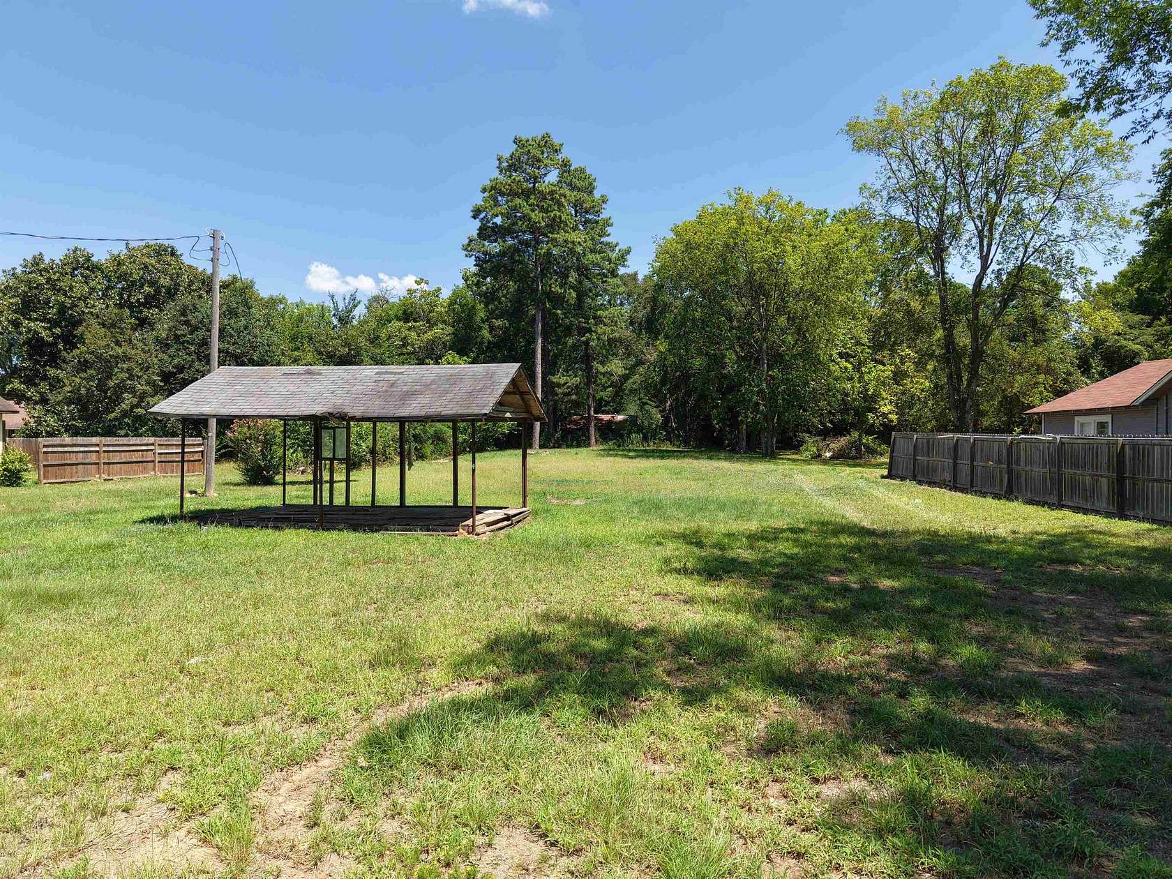 0.42 Acres of Land for Sale in Gladewater, Texas