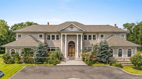 3.1 Acres of Land with Home for Sale in Old Brookville, New York
