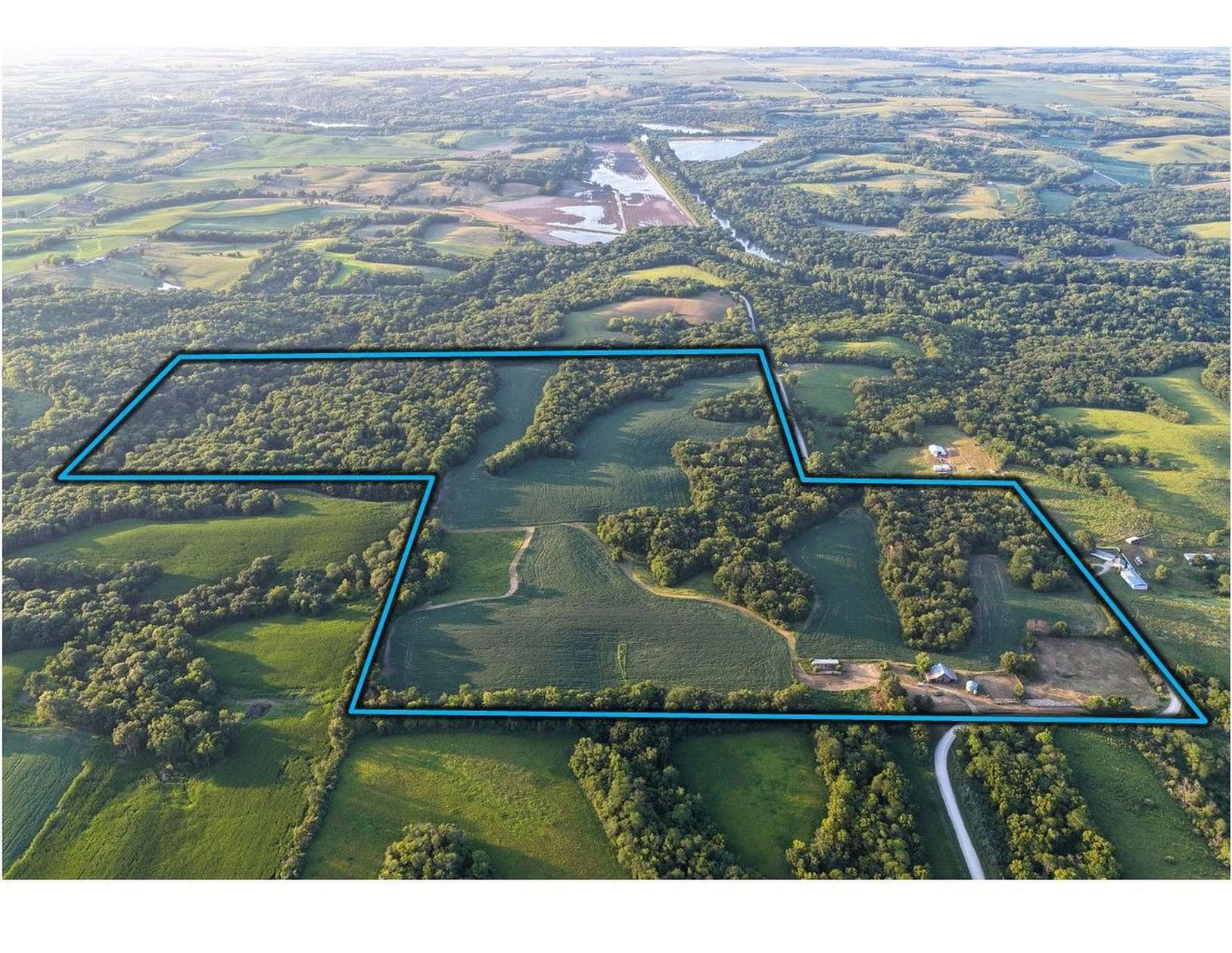 140 Acres of Land for Sale in Fremont, Iowa