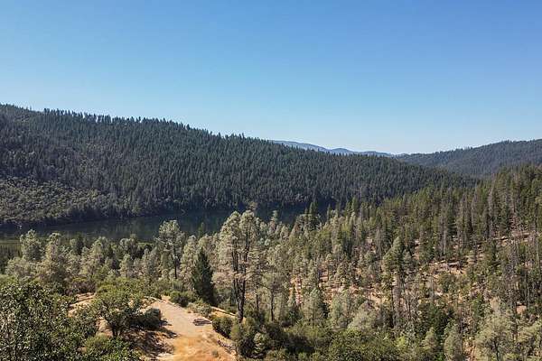 10 Acres of Land for Sale in Lewiston, California