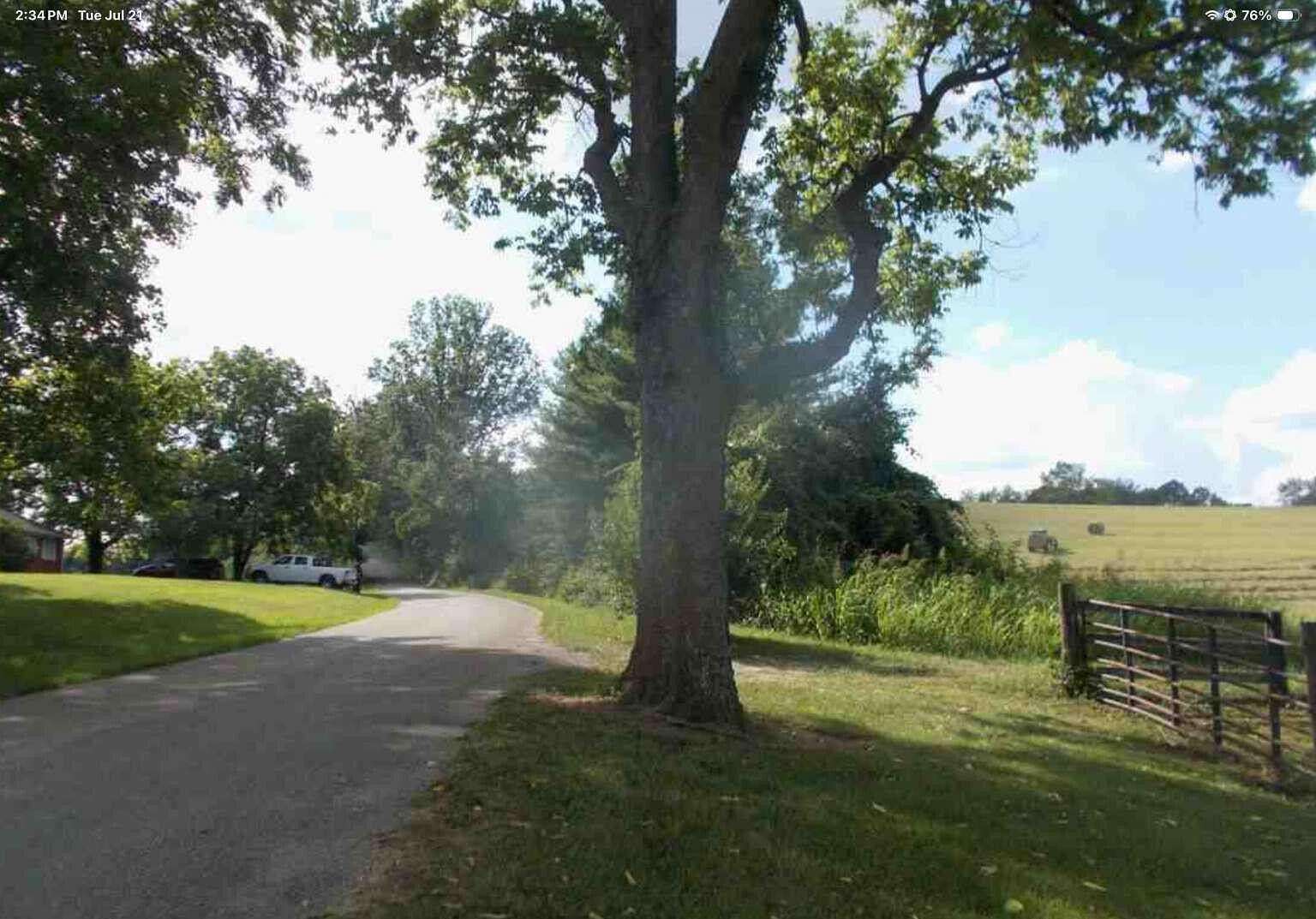 35 Acres of Recreational & Residential Land for Sale in Versailles, Kentucky
