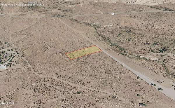 0.99 Acres of Land for Sale in Littlerock, California