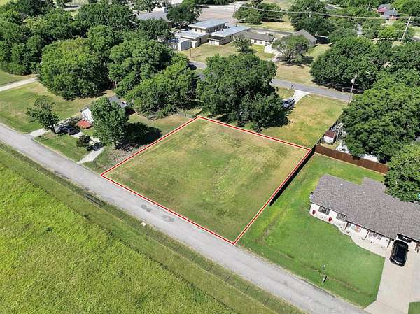 0.25 Acres of Residential Land for Sale in Pilot Point, Texas
