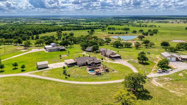 15 Acres of Land with Home for Sale in Boyd, Texas