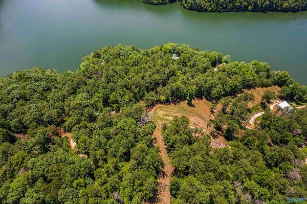 8.45 Acres of Residential Land for Sale in Wedowee, Alabama