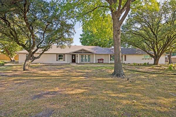 1.64 Acres of Land with Home for Sale in Lucas, Texas