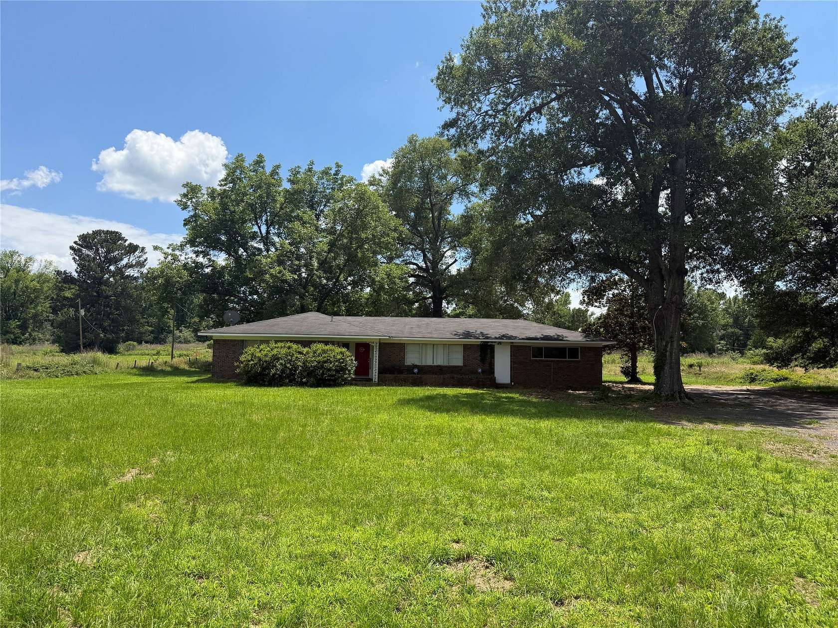 10.6 Acres of Mixed-Use Land for Sale in Shreveport, Louisiana
