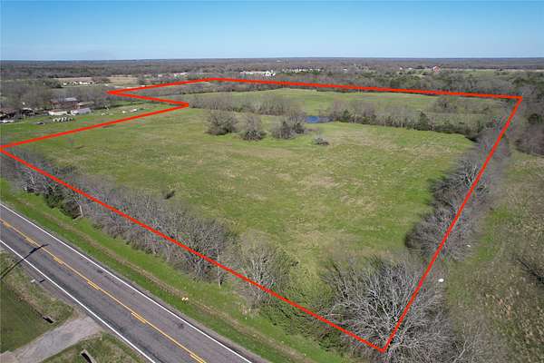 25 Acres of Agricultural Land for Sale in Cumby, Texas