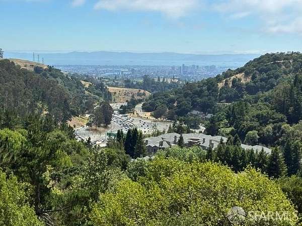 0.32 Acres of Residential Land for Sale in Oakland, California