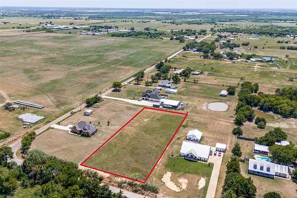 1.5 Acres of Residential Land for Sale in Terrell, Texas