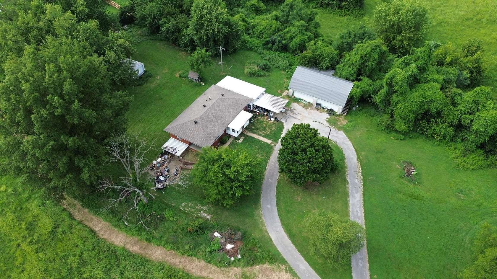 10 Acres of Land with Home for Sale in Henderson, Kentucky