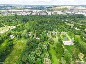 14.6 Acres of Land with Home for Sale in Auburn Hills, Michigan