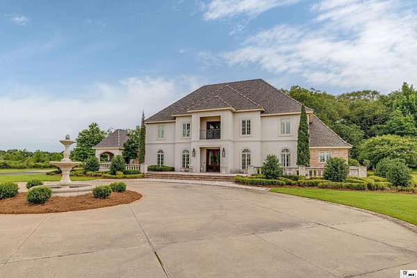 19.8 Acres of Land with Home for Sale in Monroe, Louisiana