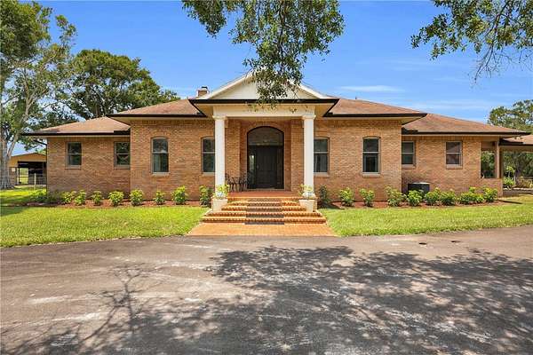 4.6 Acres of Land with Home for Sale in Vero Beach, Florida