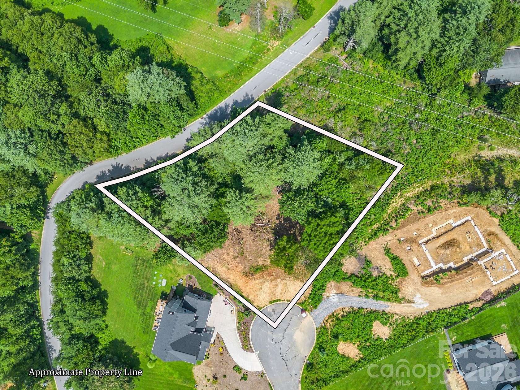 1 Acre of Residential Land for Sale in Fairview, North Carolina