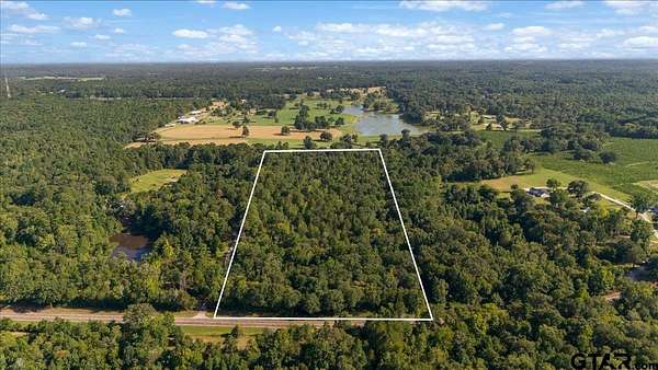 20 Acres of Recreational Land for Sale in Tyler, Texas