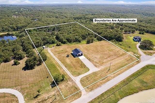 10 Acres of Land with Home for Sale in Skiatook, Oklahoma