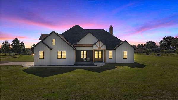 5 Acres of Land with Home for Sale in Belleview, Florida