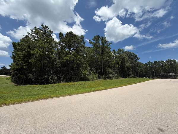 2 Acres of Residential Land for Sale in Huntsville, Texas