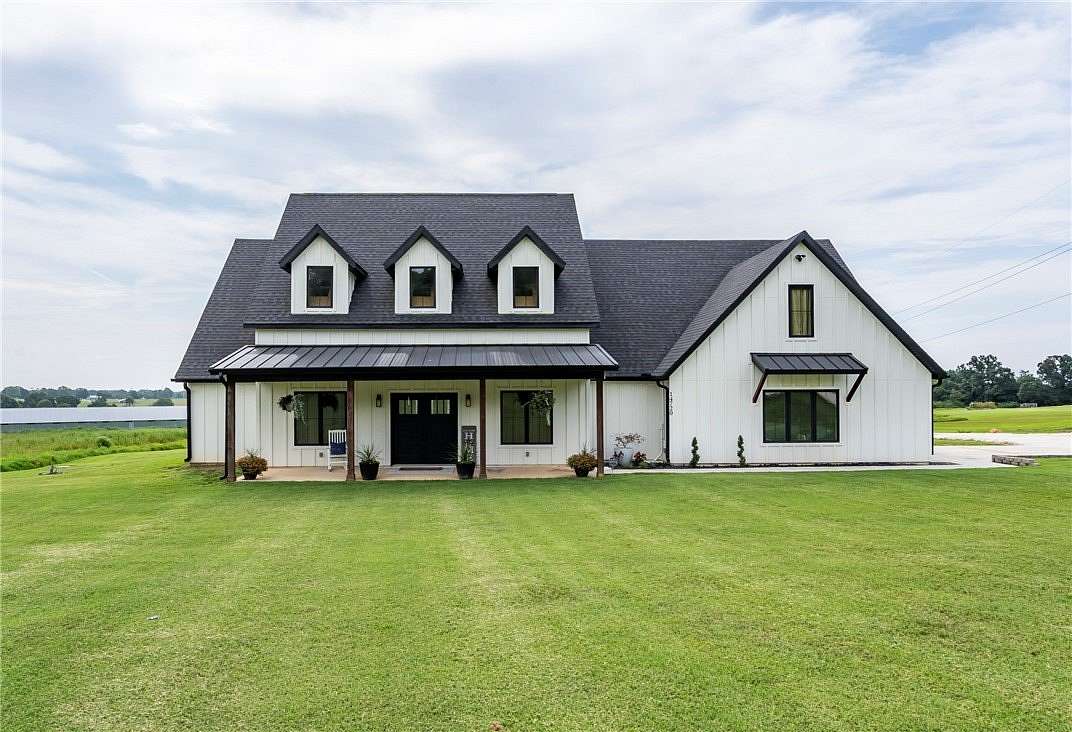 5.37 Acres of Land with Home for Sale in Lincoln, Arkansas