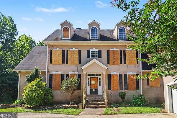 4.17 Acres of Land with Home for Sale in Sharpsburg, Georgia